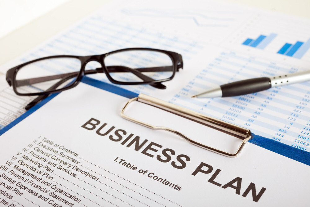 Bản kế hoạch kinh doanh là tài liệu bằng văn bản chứa nội dung liên quan đến mục tiêu kinh doanh của doanh nghiệp 