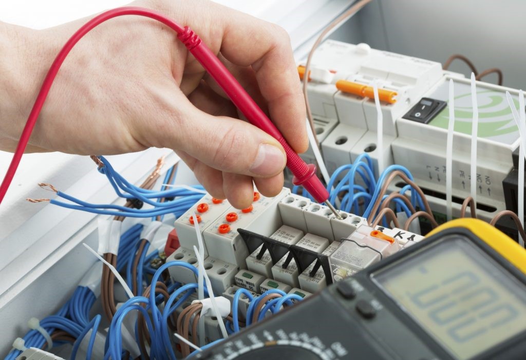 Nhân viên bảo trì điện làm công việc gì? Mô tả công việc chi tiết
