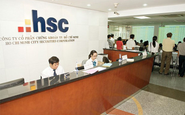 Chương trình Tham quan doanh nghiệp Một ngày làm chuyên viên tư vấn - Công ty Cổ phần Chứng khoán Tp.HCM (HSC) 