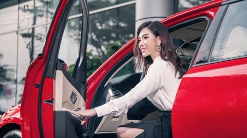 Nhân viên kinh doanh ô tô: Không dễ theo | CareerBuilder.vn